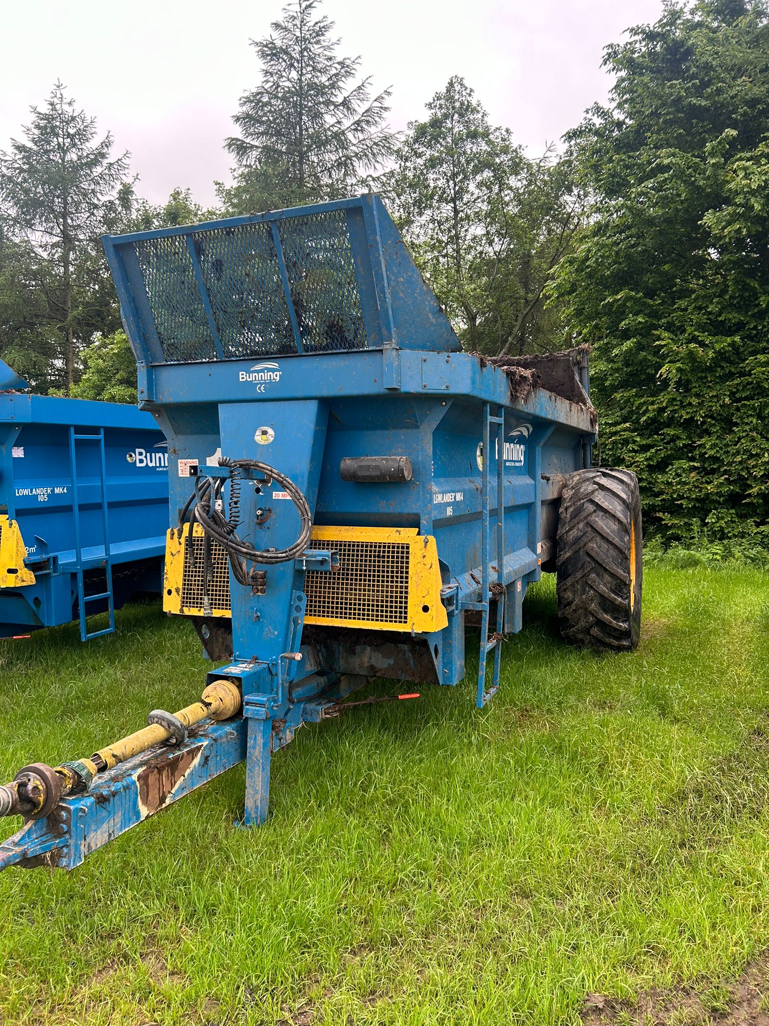 Woodacre Park Farms Bunning 10T Rear Discharge Muck Spreader 2016