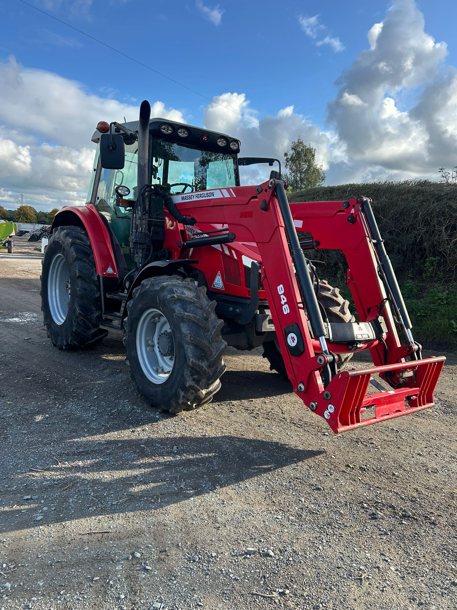 Woodacre Park Farms Massey Ferguson 5455 + 946 Loader