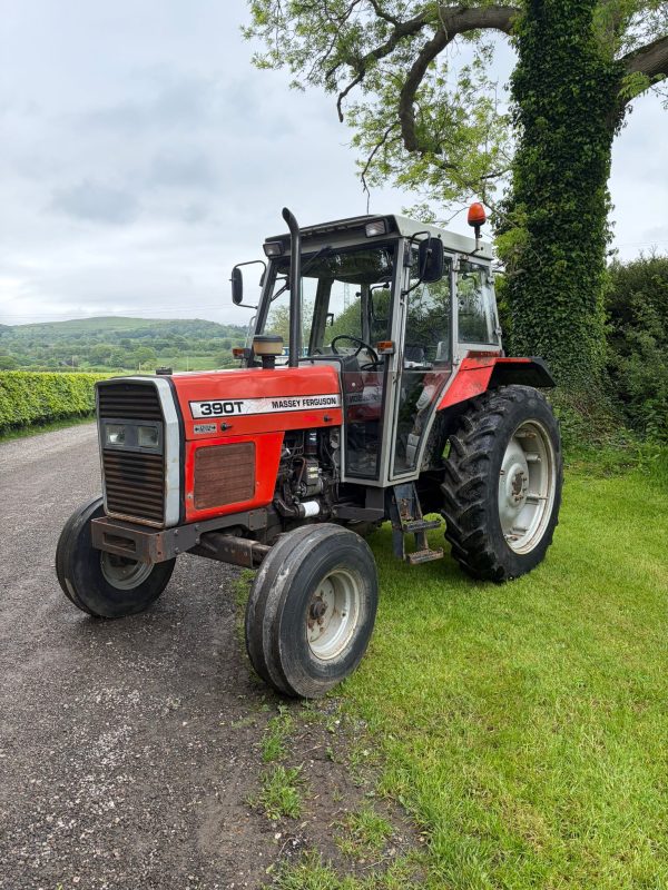 Woodacre Park Farms | Massey Ferguson 390T