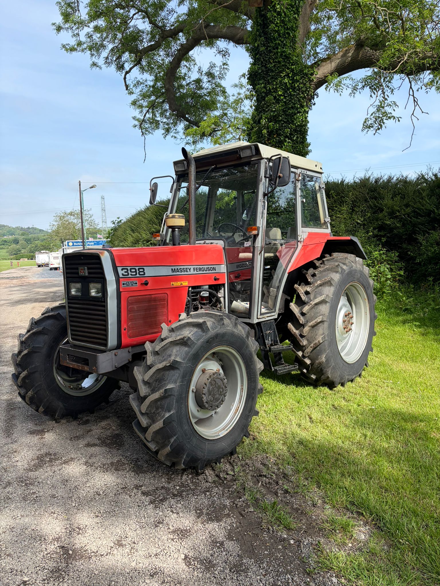 Massey Ferguson 398