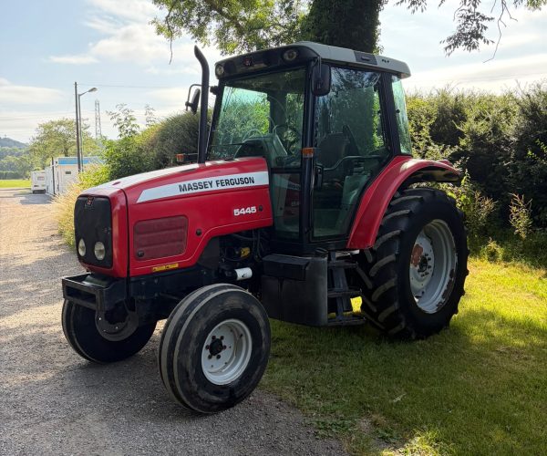Massey Ferguson 5445