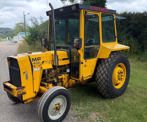 Massey Ferguson 40E Highway