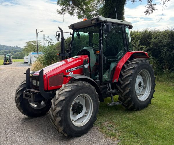 Massey Ferguson 4345