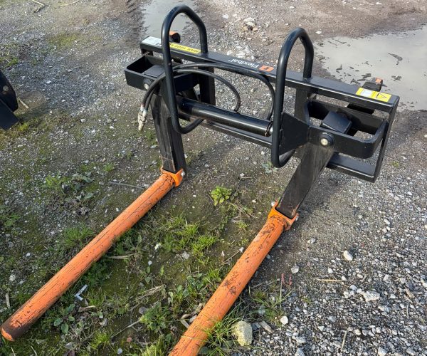 Hydraulic Bale Squeeze + Spike